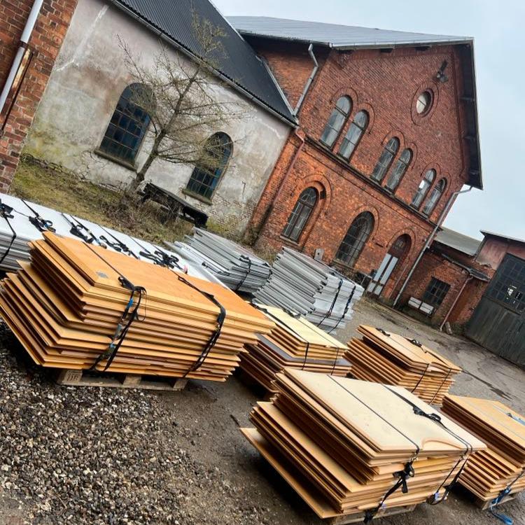 Upcyclede hæve-sænkeborde