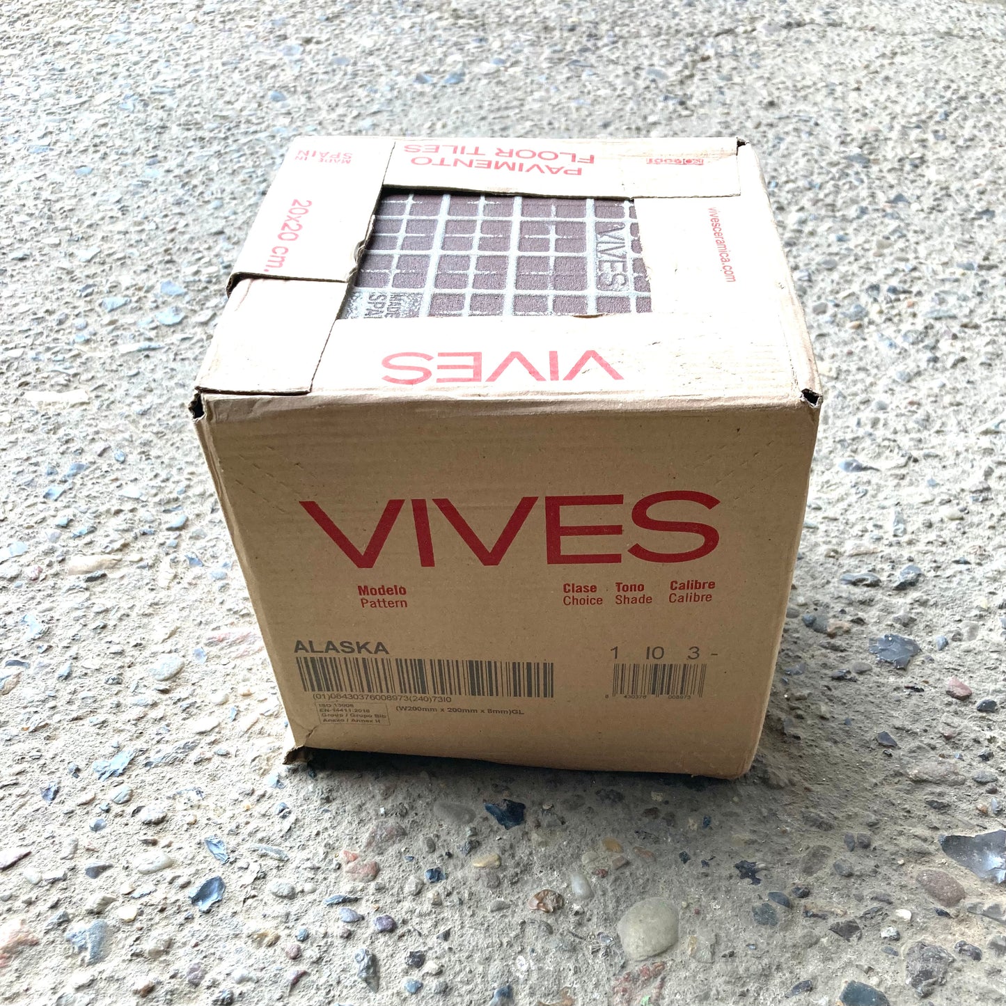 Vives Alaska - klassiske hvide kvadratiske fliser.