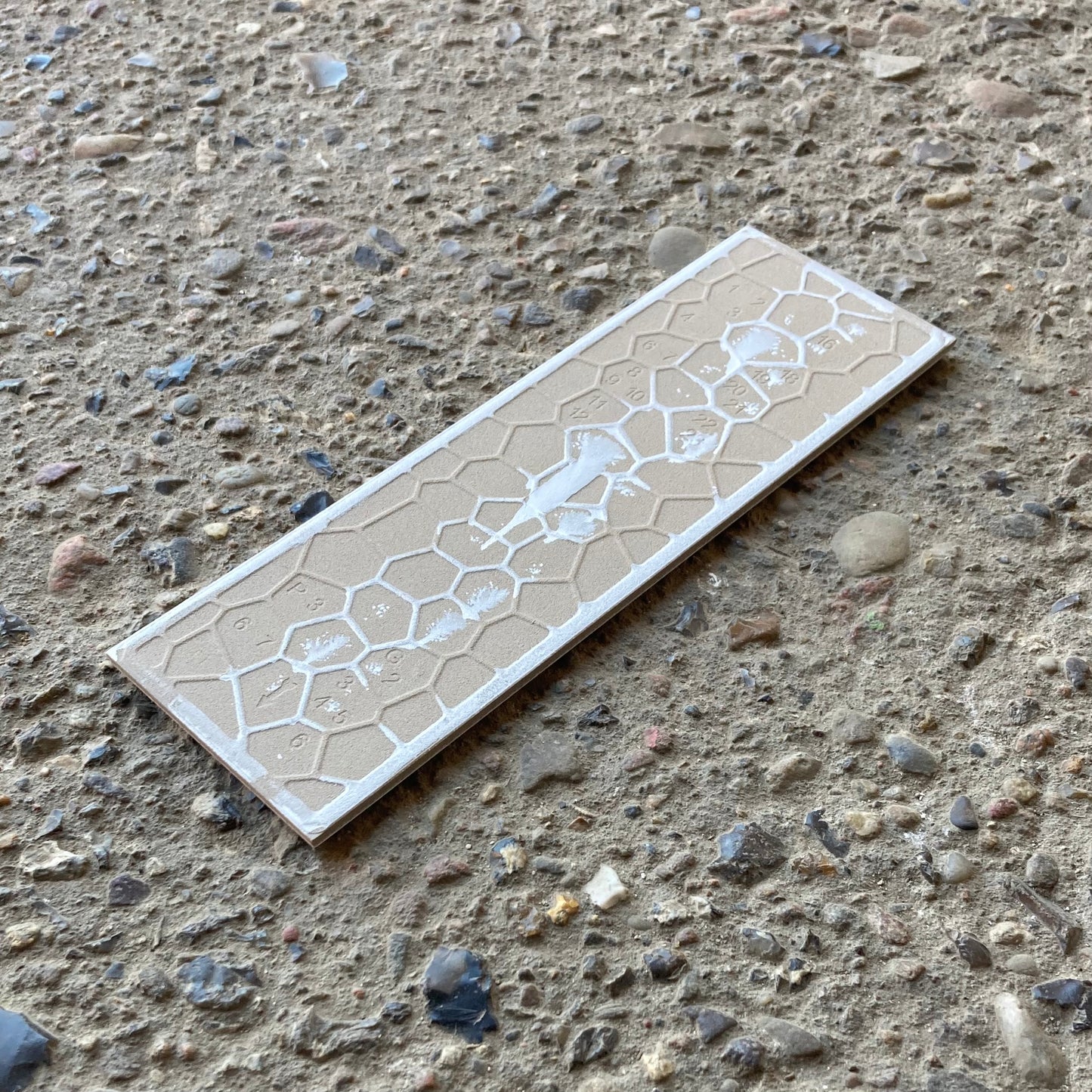Vitra hvid stilfuld rektangulær gulvflise 10 x 30 cm. Farve BL2, kaliber 6.