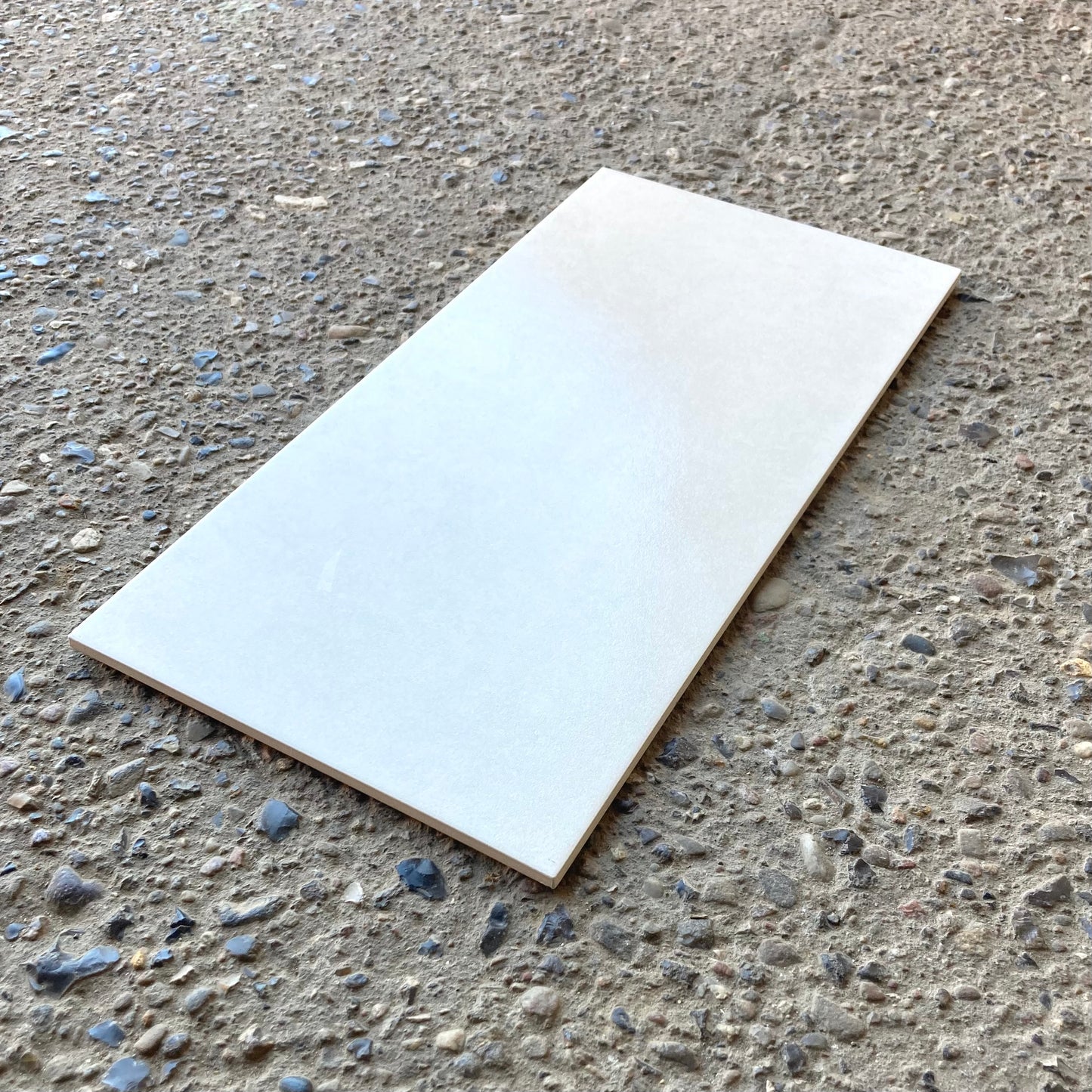 Flotte gulvfliser i lys beige 30 x 60 cm. fra Casalgrande Padana
