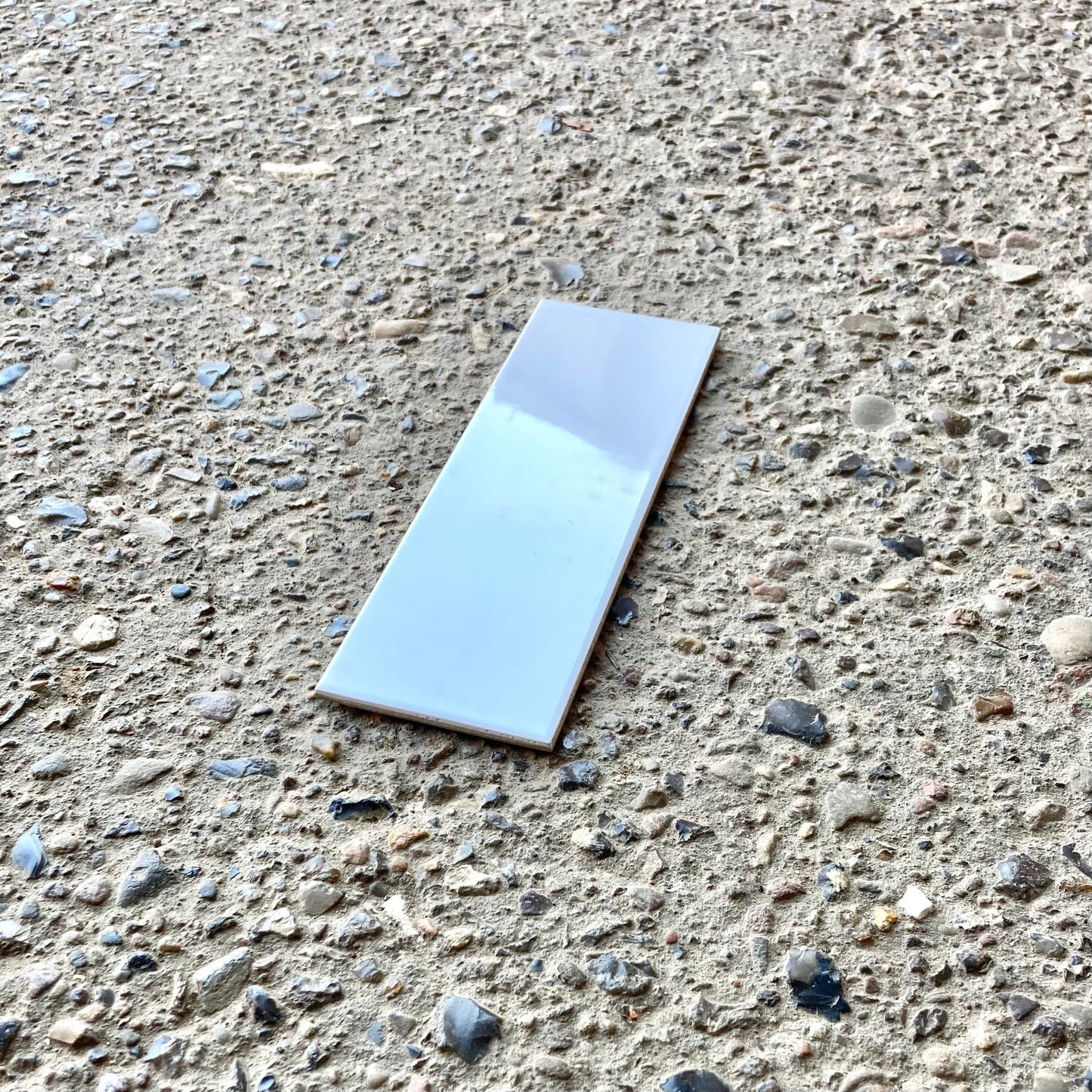 Vitra blank hvid gulvflise 10 x 30 cm. Farve BN2, kaliber 7.