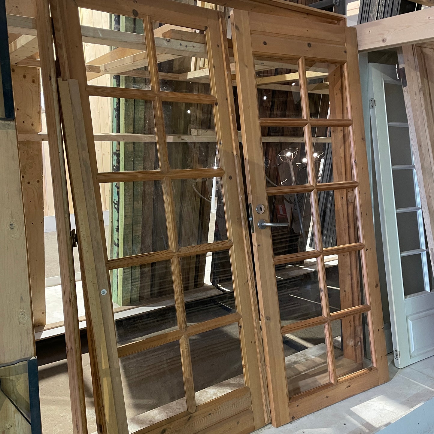 Dobbelt fyldningsdor med karm og glas