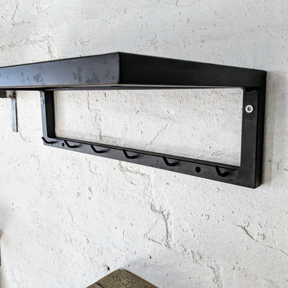 Her ses hattehyldens 6 knager