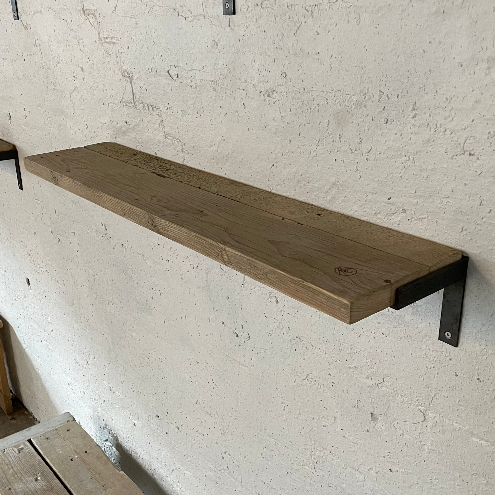 Her ses hylden i norsk traller og tilhørende hyldeknægte.