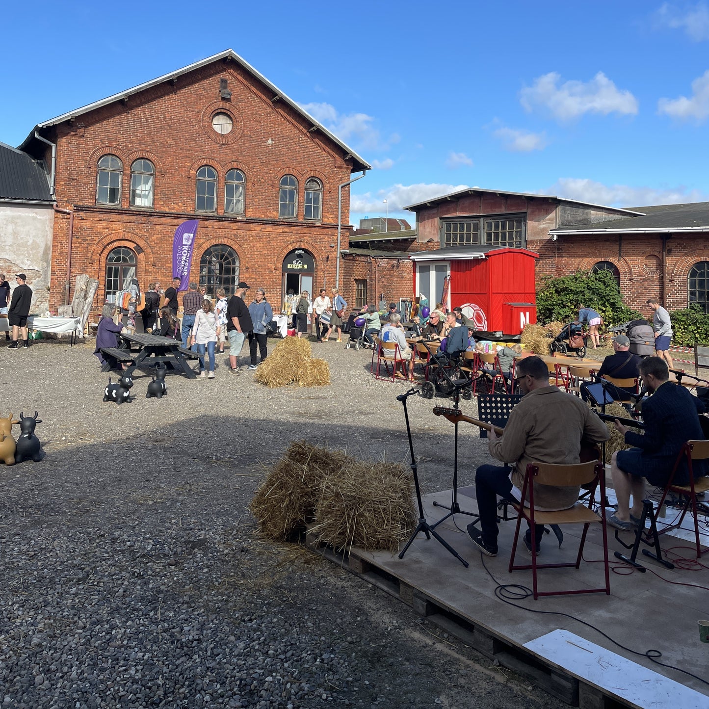 Råt&Godt forårsmarked lørdag d. 11. april - book stand