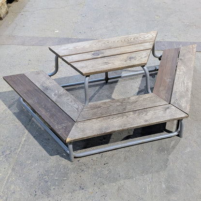 Trappe af træ og metal