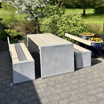 Bord til udeområde i beton og træ – R&G Urban Concrete