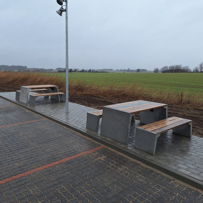 Bord til udeområde i beton og træ – R&G Urban Concrete