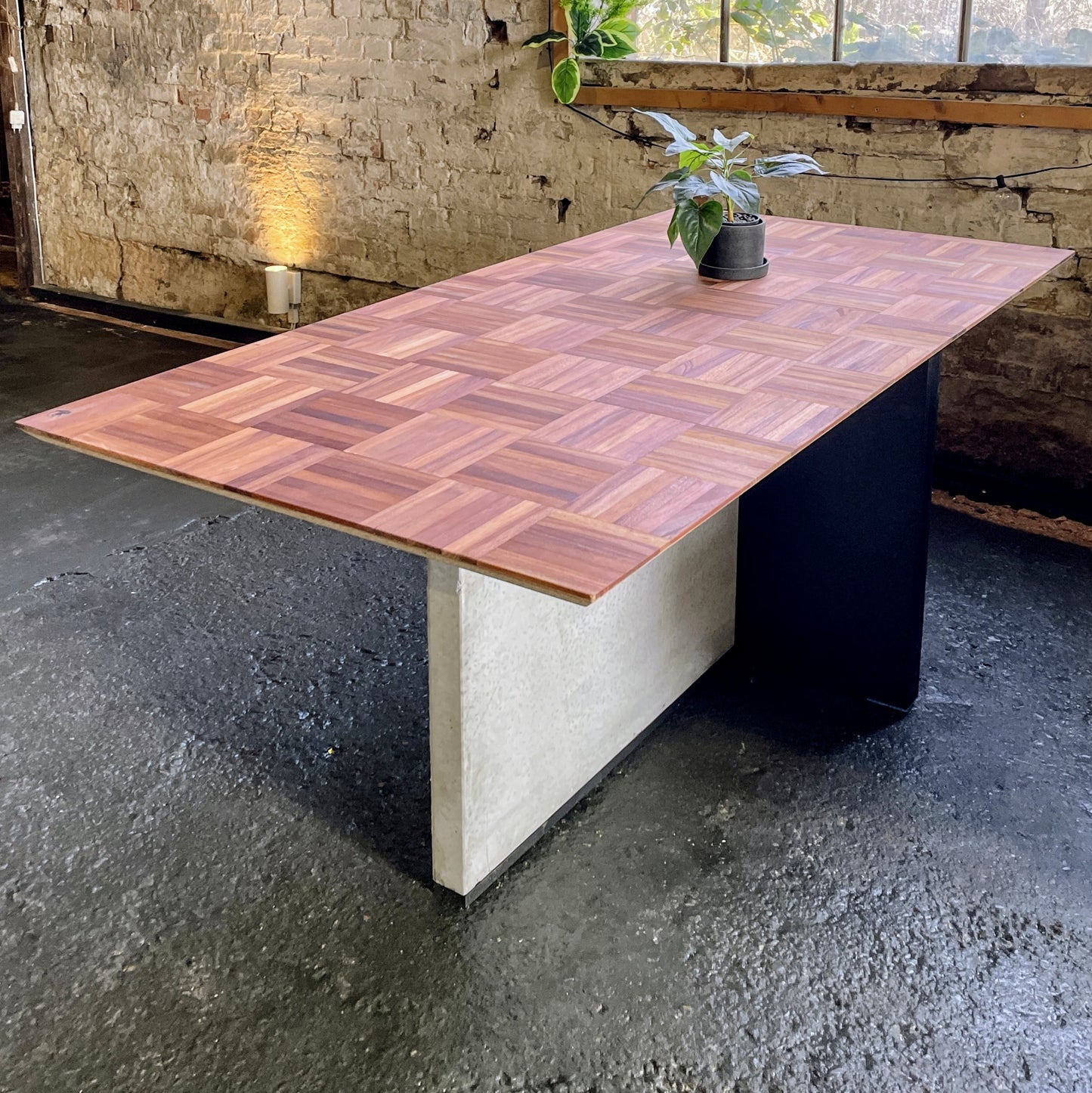 R&G Urban Concrete Blackline