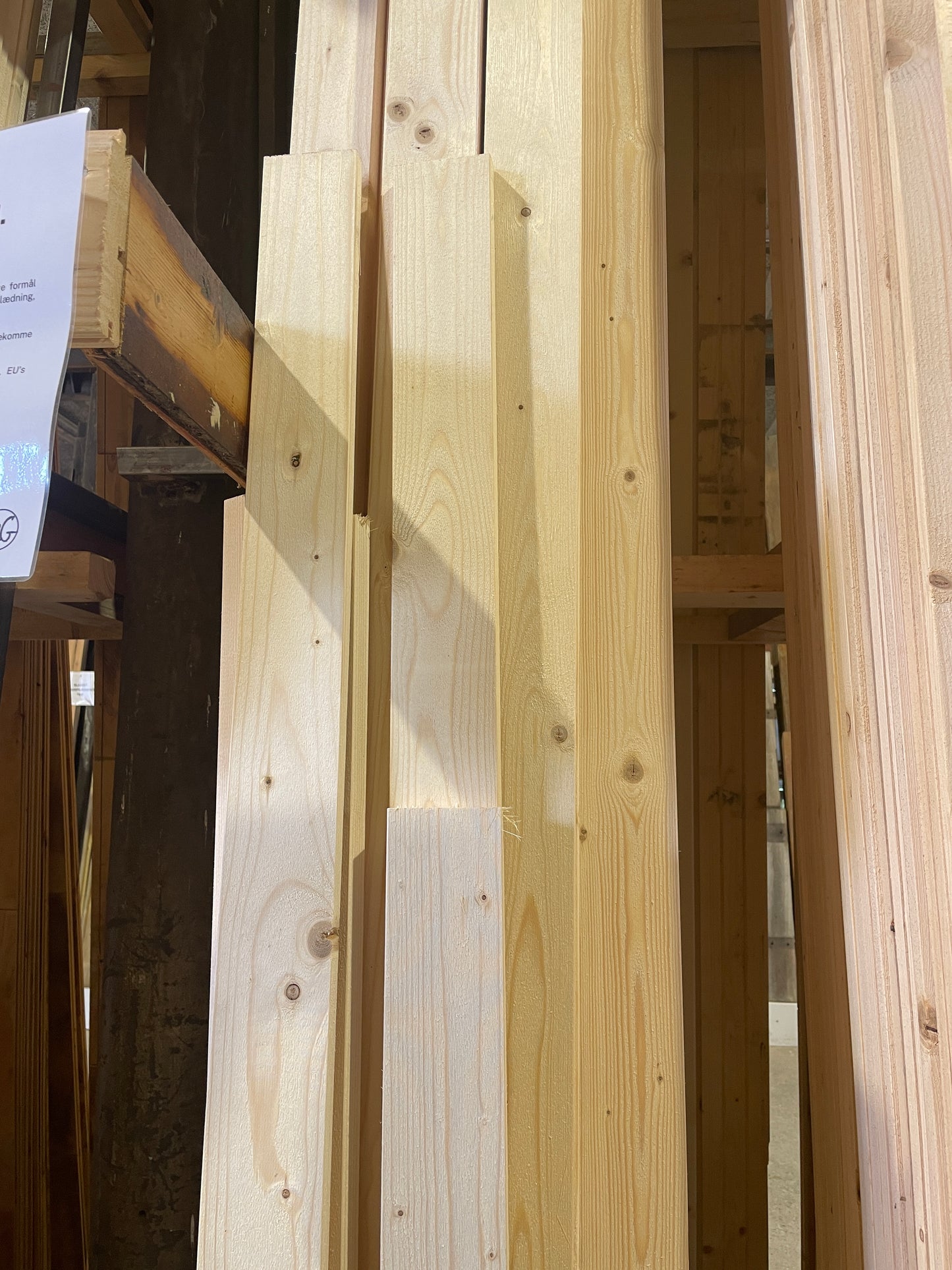 Her ses vores produkt Superwood SW04 i længderne 21 x 95 MM