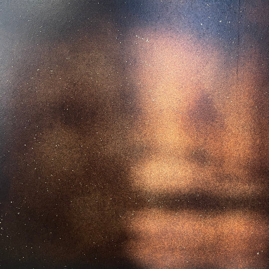 Billede af brun vægbeklædning med guldflager