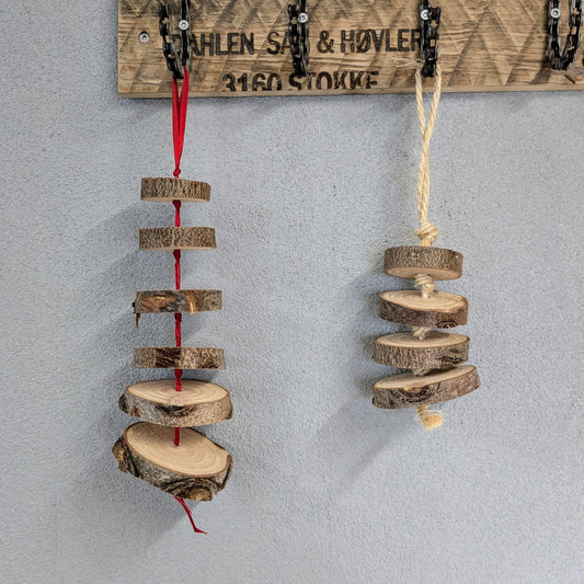 Juleophæng af genbrugte juletræer